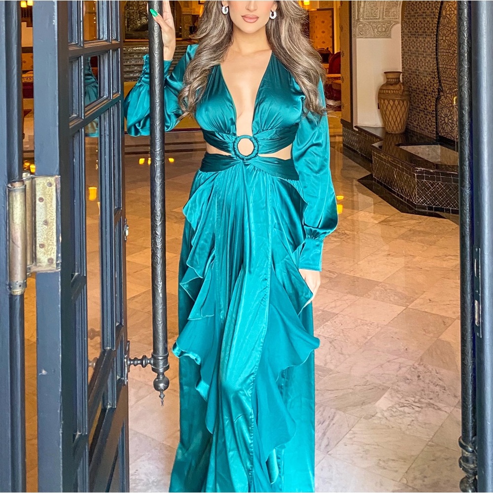 Fashion Nova Melanie Satin Jumpsuit Size Medium